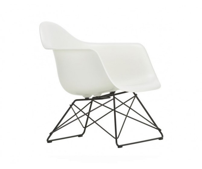 Eames plastic LAR