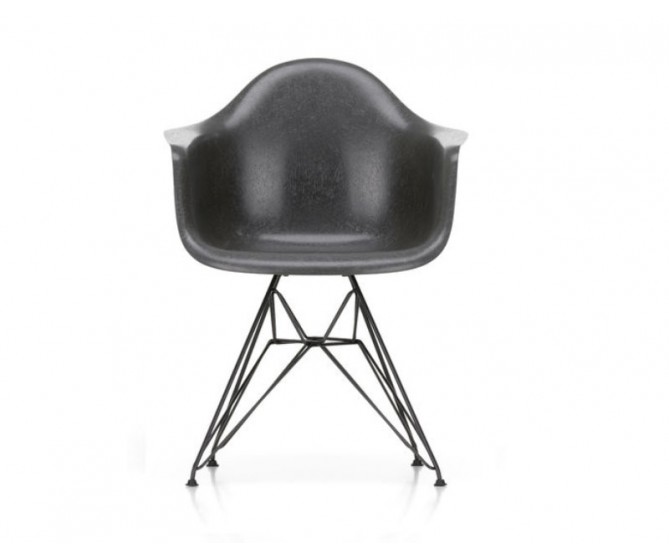 Eames fiberglass armchair DAR